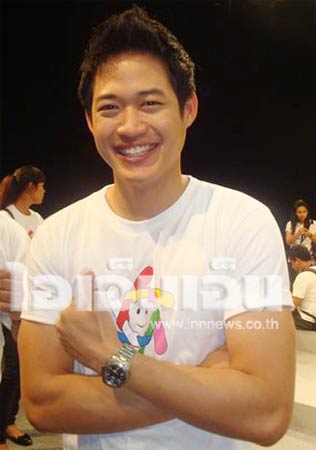 ตู่ ภพธร 