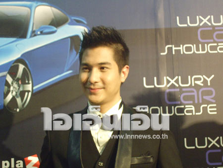 แต๊งค์ พงศกร