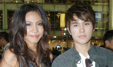 หญิงแม้น - พายุ 