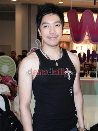 ก้อง กรุณ