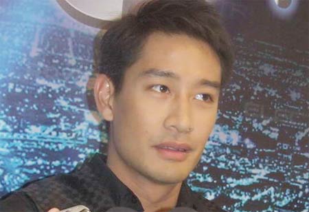 ป้อง ณวัฒน์