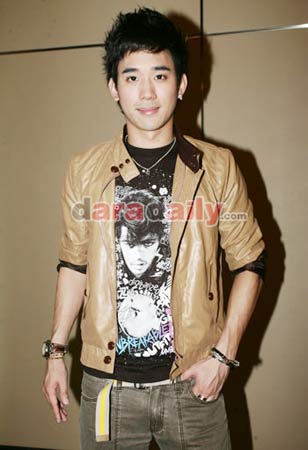 แชมป์ พีรพล