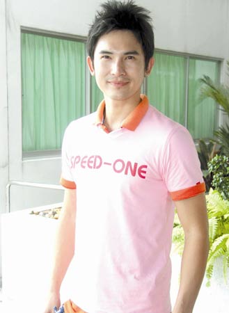 บี๋ สวิช เพชรวิเศษศิริ