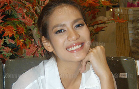 จี๊ด แสงทอง