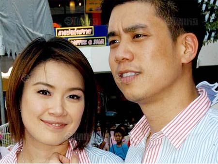 นิหน่า - แบงค์ พชร