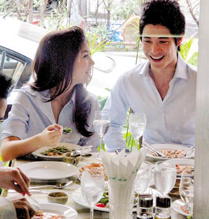 วีเจ วุ้นเส้น - เอ็ม วรพล