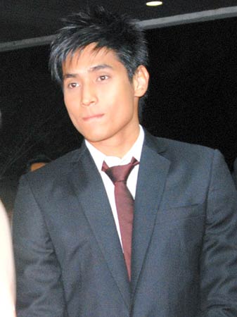ธันญ์ ธนากร