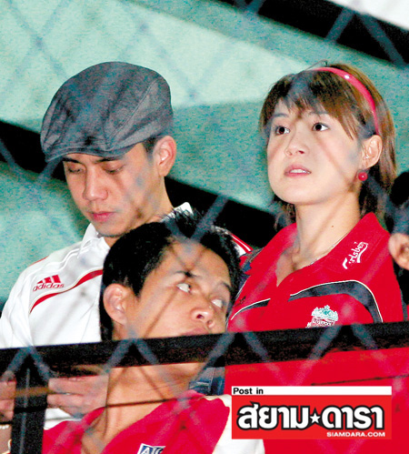 นิหน่า - แบงค์ พชร