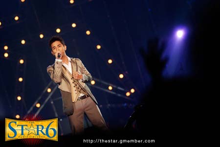 กัน นภัทร อินทร์ใจเอื้อ 