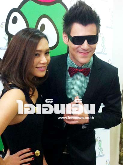 โมเม - จอห์น วิญญู