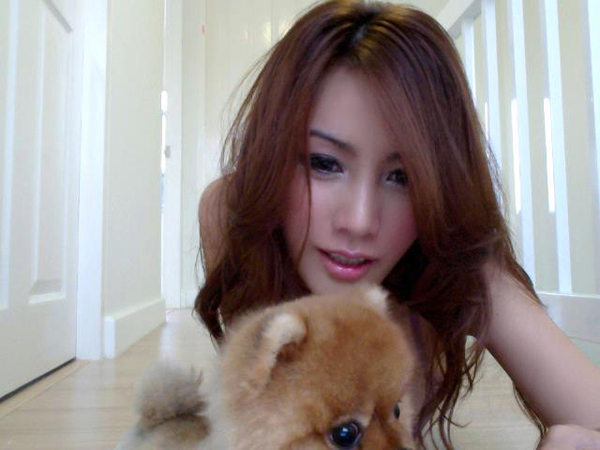 หมวย แม็กซิม หรือ พิลาวรรณ อารีรอบ