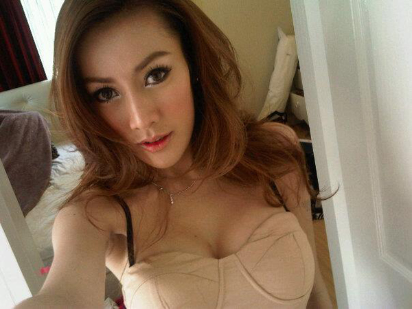 หมวย แม็กซิม หรือ พิลาวรรณ อารีรอบ