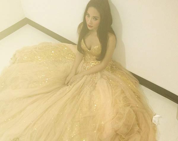 พลอย เฌอมาลย์