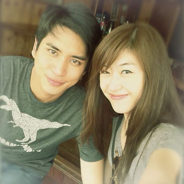 คู่ร้างดารา 2556