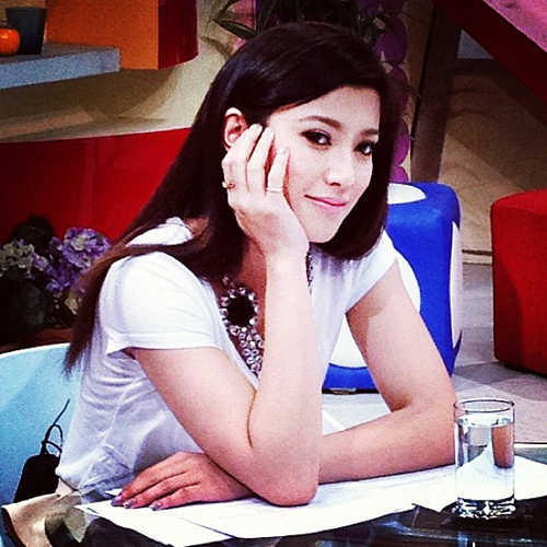 เอมี่ มรกต