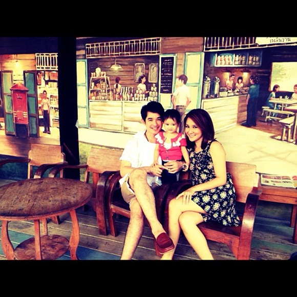 ลิฟท์ สุพจน์ หญิง นราวัลย์ น้องพราว