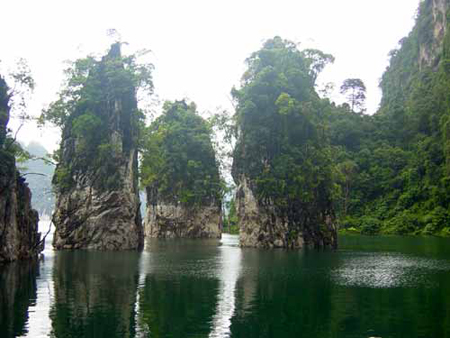 เขาสก เขื่อนเชี่ยวหลาน