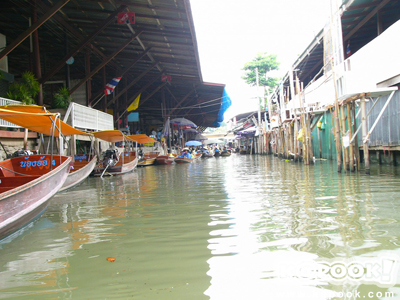 ตลาดน้ำดำเนินสะดวก