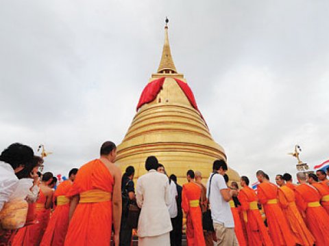 งานภูเขาทอง