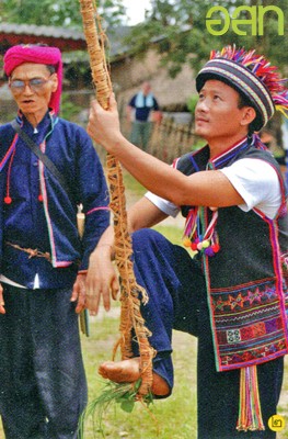 ประเพณีโล้ชิงช้า