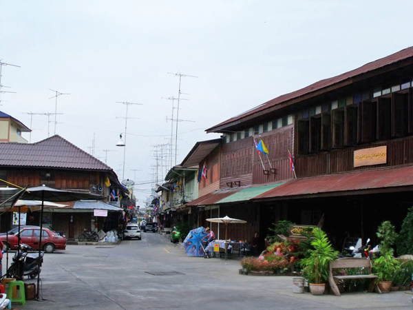 ตลาดศรีประจันต์