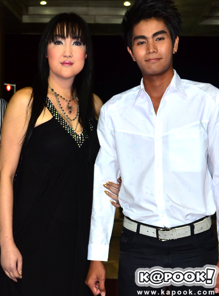 ซันนี่ ยูโฟร์ กับแฟน