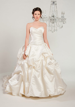 ชุดแต่งงาน