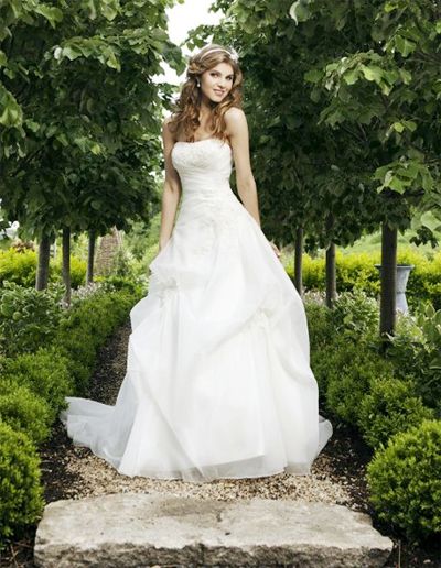 ชุดแต่งงานแบบเจ้าหญิง