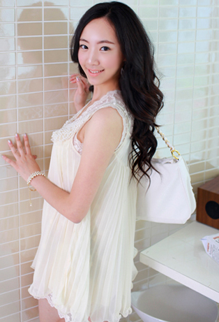 เดรสขาว