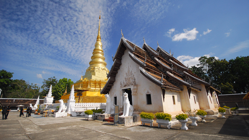 พระธาตุแช่แห้ง