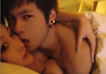 รอน อู๋ ให้อภัย แฟนสาว หลังรูปจู๋จี๋แฟนเก่าหลุดว่อนเน็ต