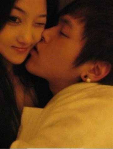 รอน อู๋ ให้อภัย แฟนสาว หลังรูปจู๋จี๋แฟนเก่าหลุดว่อนเน็ต