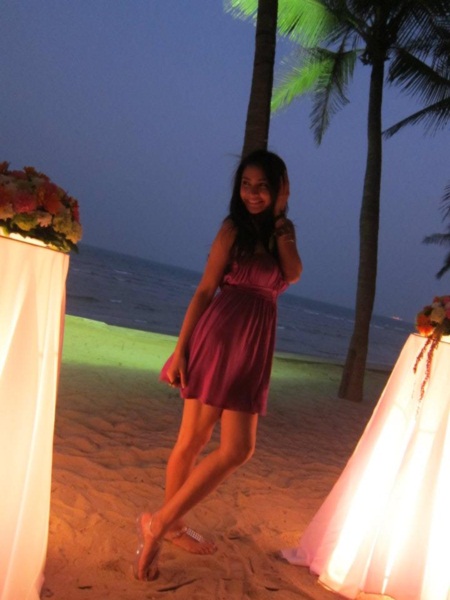 อู้ววว! กระแต โชว์อึ๋มรับลมทะเล ในรายการ Girlfriend TV