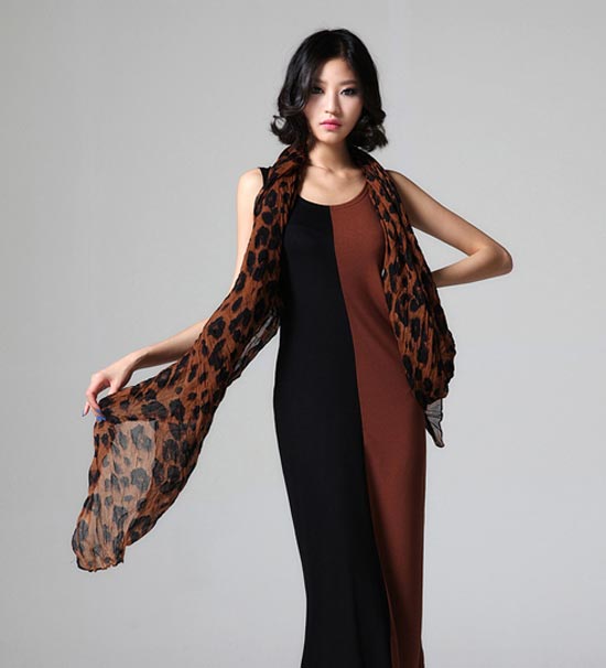 ผ้าพันคอลายพิมพ์สัตว์ ความน่ารักที่มาพร้อมกับความเซ็กซี่