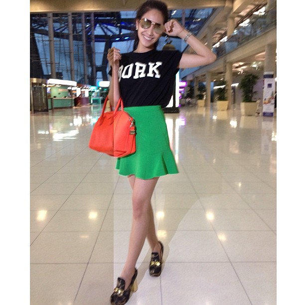 เสื้อยืดแฟชั่น