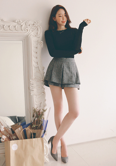 แฟชั่นชุดทำงานขาสั้น