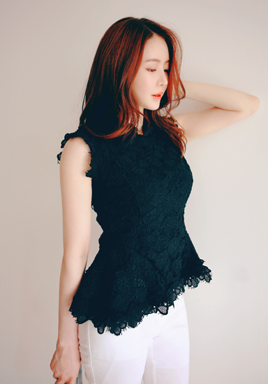 แฟชั่นเสื้อลูกไม้แขนสั้น