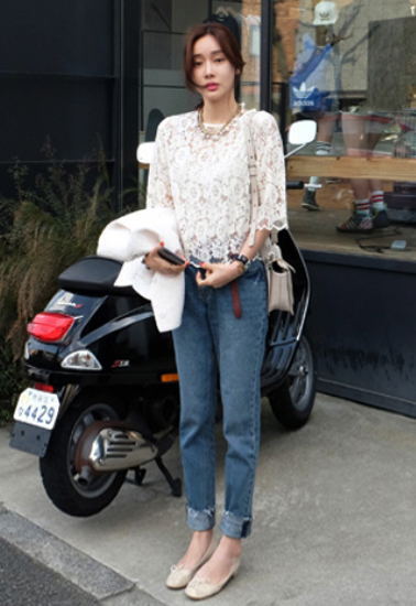 แฟชั่นเสื้อลูกไม้แขนสั้น