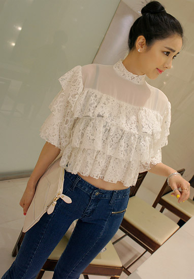 แฟชั่นเสื้อลูกไม้แขนสั้น