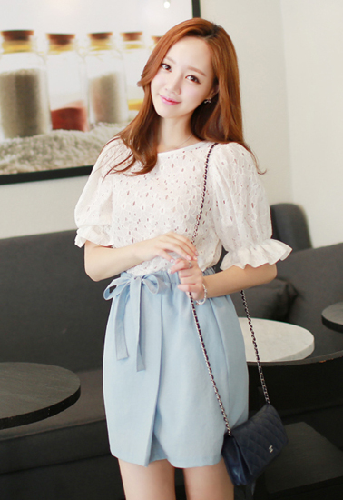 แฟชั่นเสื้อลูกไม้แขนสั้น