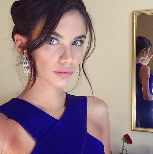 ทรงผมออกงานแบบเกล้า