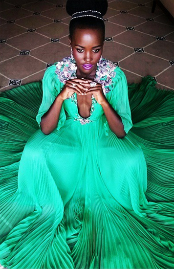 ทรงผมออกงานแบบเกล้า