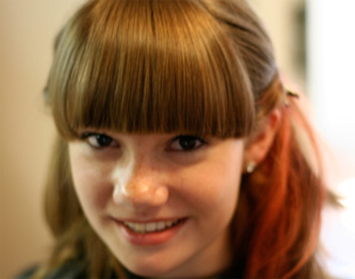 วิธีตัดผมหน้าม้าด้วยตัวเอง