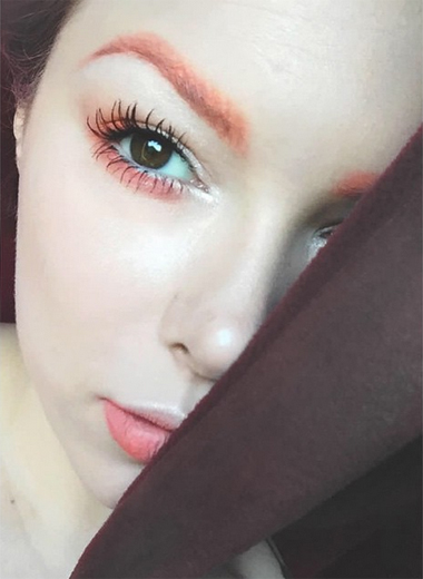 ย้อมขนคิ้ว