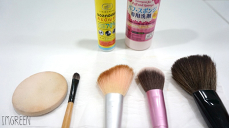 วิธีล้างแปรงแต่งหน้า