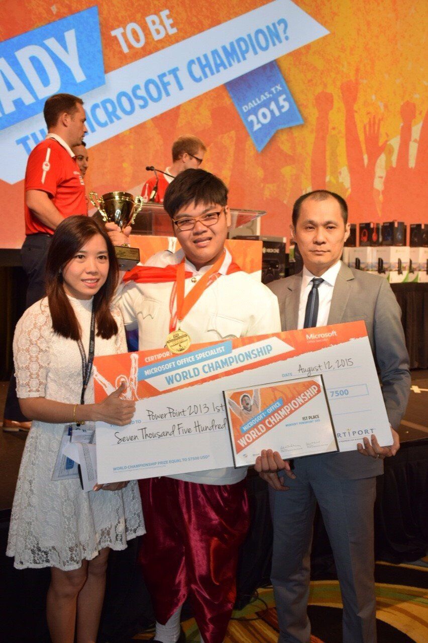 ปรบมือดัง ๆ เด็กราชมงคลธัญบุรี คว้าแชมป์โลกไมโครซอฟท์ ที่อเมริกา