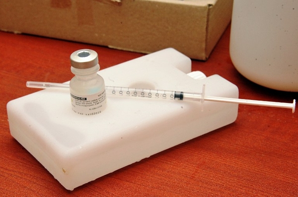 WHO ชี้โลกประสบความสำเร็จ ผลิตวัคซีนป้องกันอีโบลา ให้ผล 100%