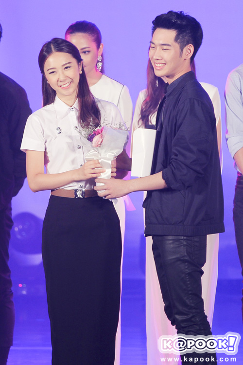 ผู้นำเชียร์จุฬาฯ งานบอลจุฬา ธรรมศาสตร์ 71