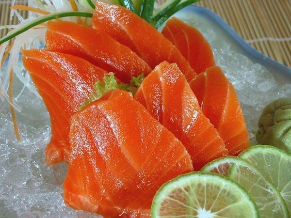 ชวนไปกินบุพเฟ่ต์แซลมอนเน้น ๆ เต็มคำ