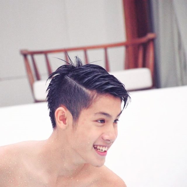 ครอบครัว เจ เจตริน